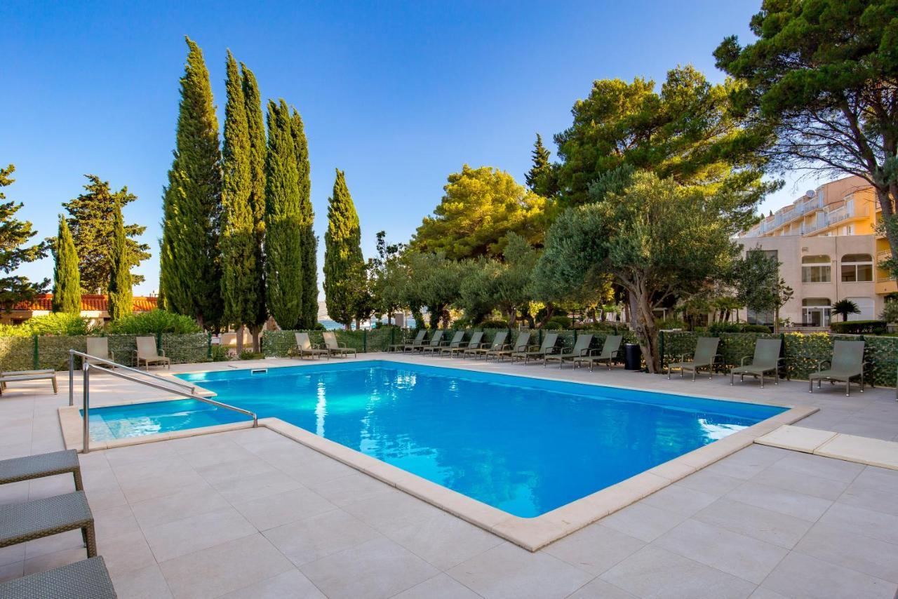 קאבטאט Remisens Hotel Epidaurus מראה חיצוני תמונה