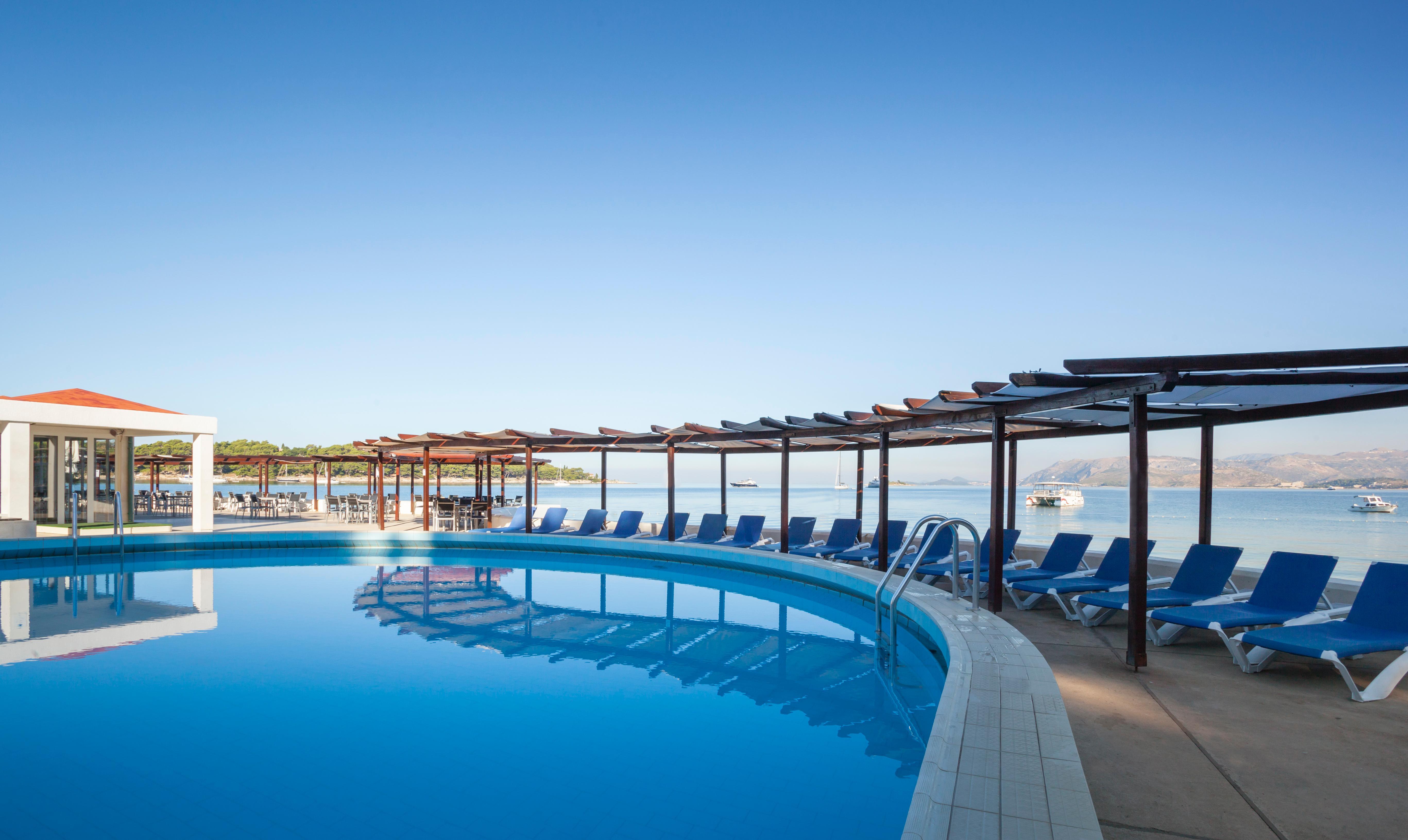 קאבטאט Remisens Hotel Epidaurus מראה חיצוני תמונה
