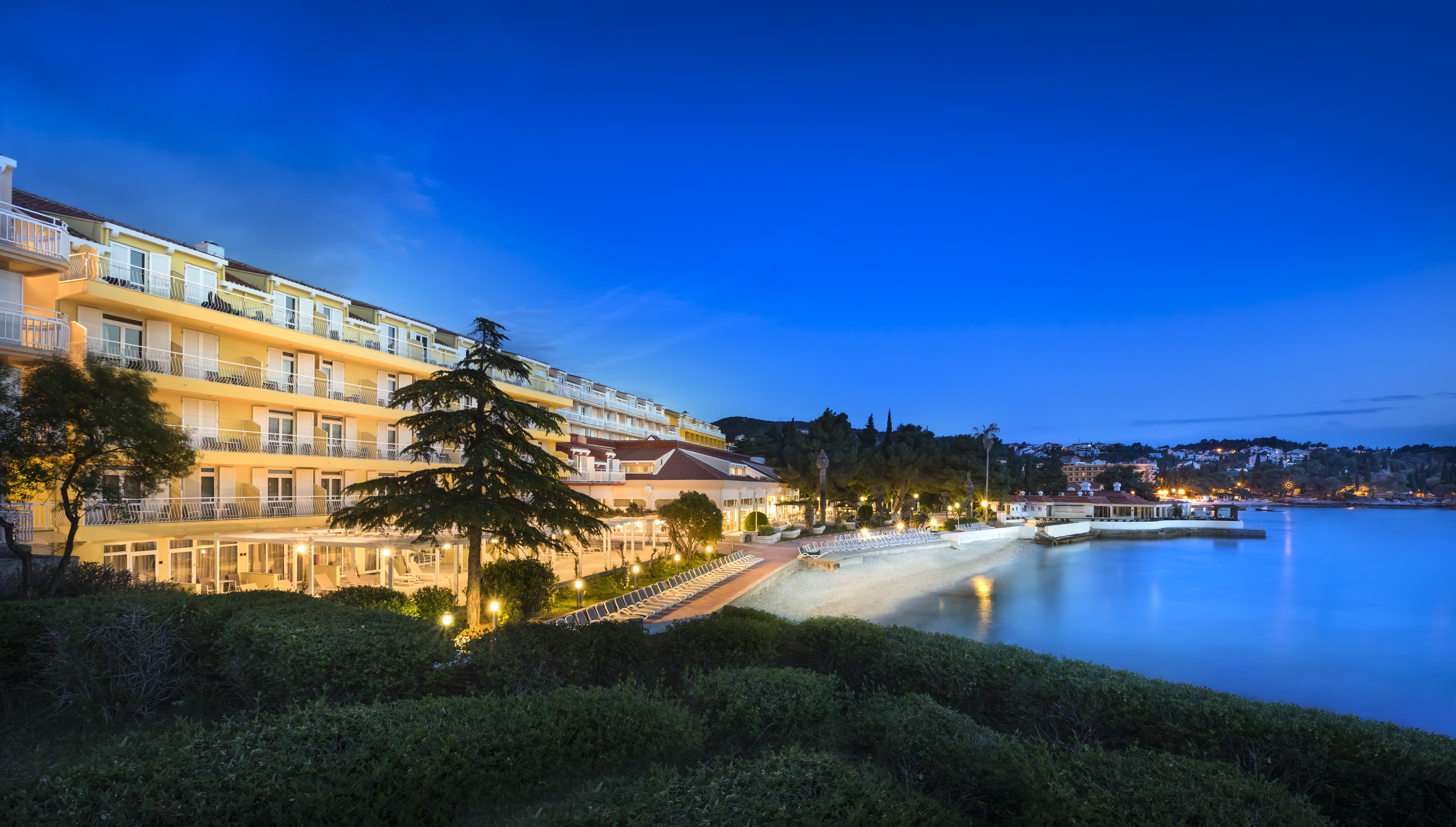 קאבטאט Remisens Hotel Epidaurus מראה חיצוני תמונה