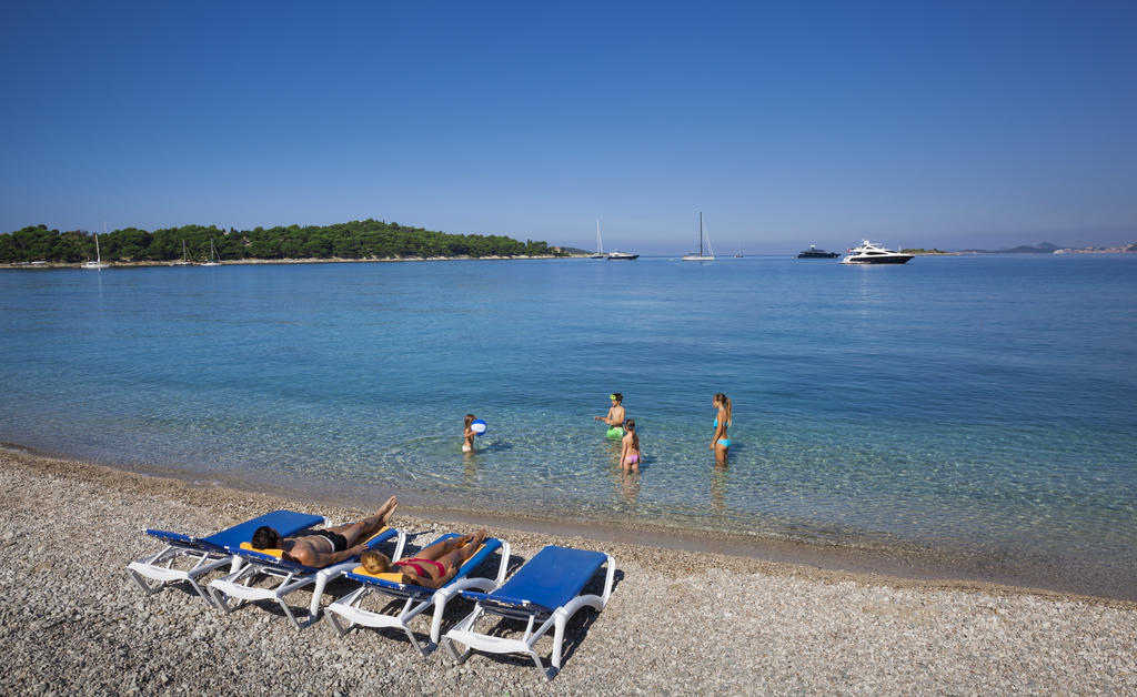 קאבטאט Remisens Hotel Epidaurus מראה חיצוני תמונה